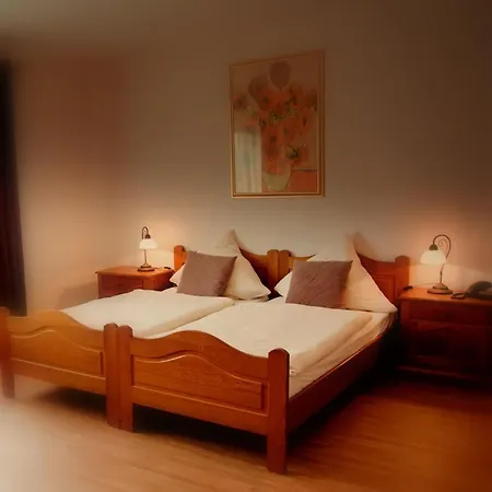 Zum Schnackel In מלון 3*