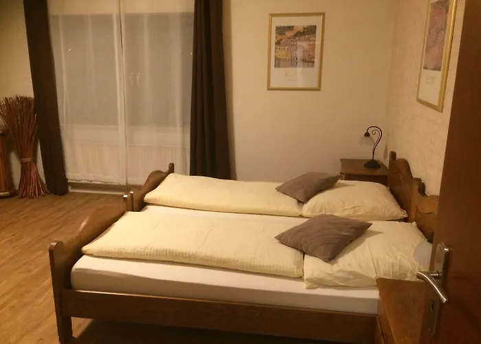 ホテル Zum Schnackel In 3*